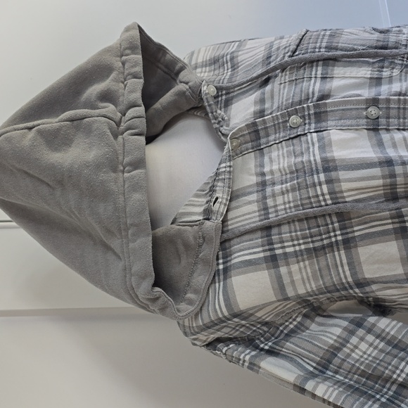 American Eagle Outfitters Gray and White Plaid Button-Down Shirt - Picture 3 of 7